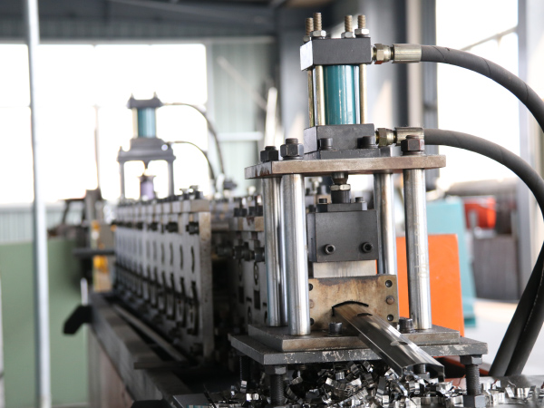 金中大生产设备